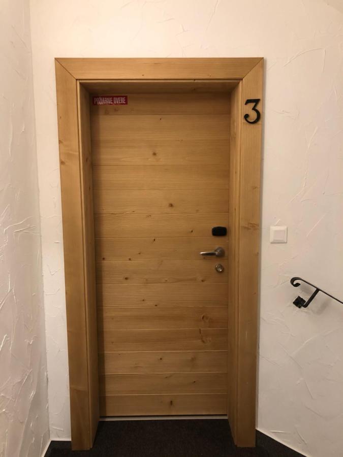 דמנובסקה דולינה Apartman Jeleni Grun Jasna מראה חיצוני תמונה
